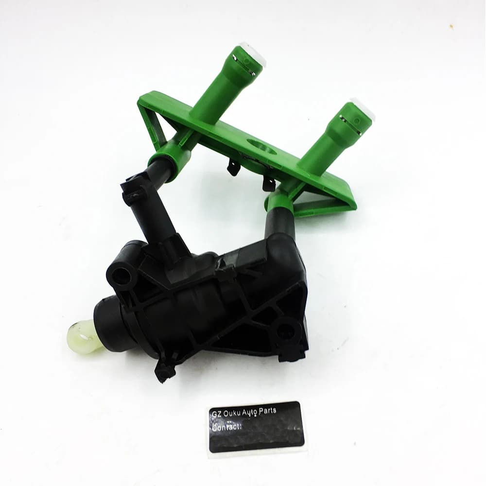 New & Good Price Condition Clutch Master Cylinder 1M5Z7A543AA for Ford Focus - High-Quality Replacement Part - OEM 1M5Z7A543AA