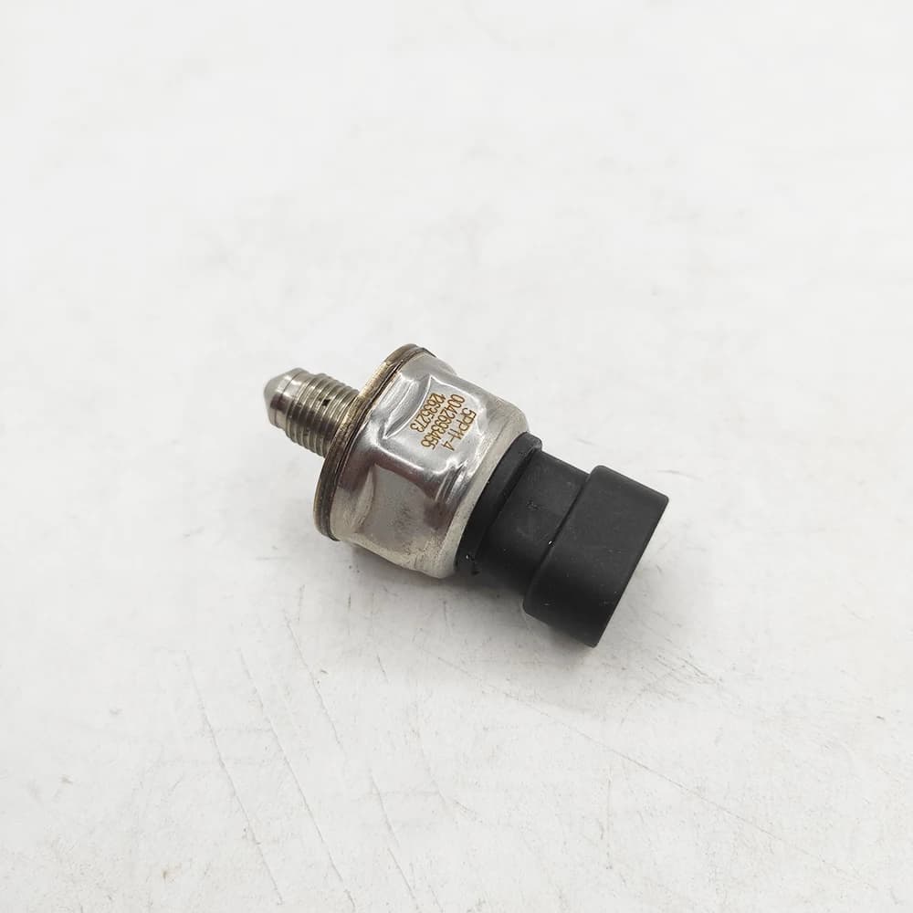 12635273 Fuel Injection Fuel Rail Pressure Sensor for Chevrolet Colorado, GMC Canyon, and Isuzu i-Series - Direct Fit for 2004-2012 Models - OEM 12635273, 12602373, 12633593