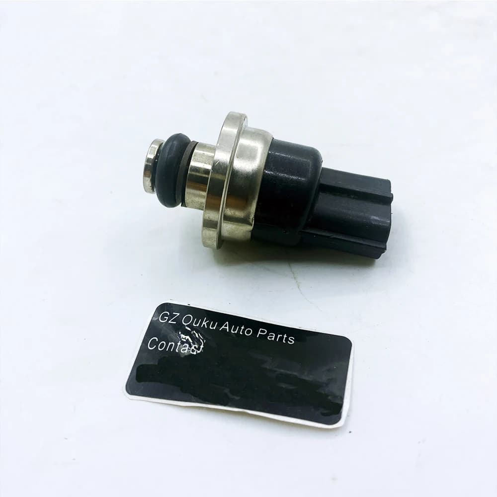 Fuel Rail Pressure Sensor for Mitsubishi Galant, Lancer, Pajero MR578418 & MR560127 - High-Quality Replacement Part - OEM MR578418, MR560127