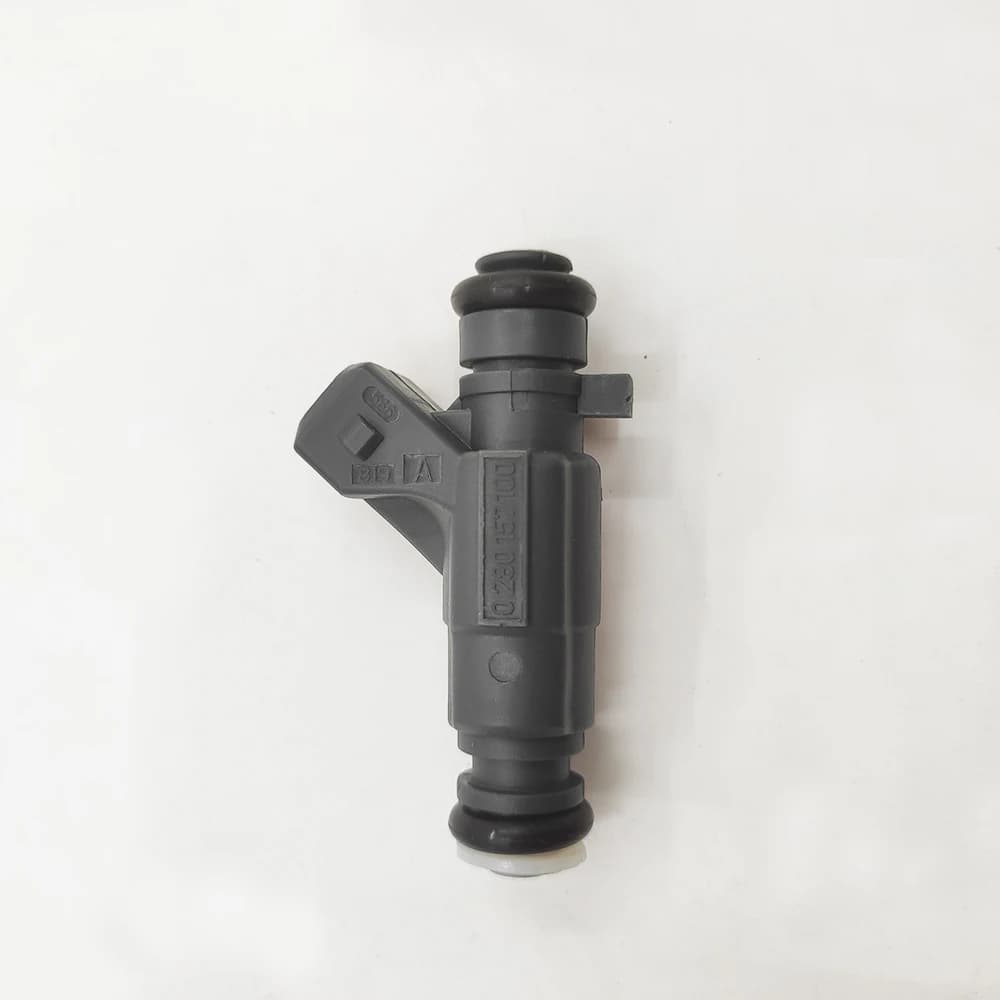 High-Quality Fuel Injector Replacement for Nissan Persona Saloon - OE Number 0280157100 - OEM 0280157100