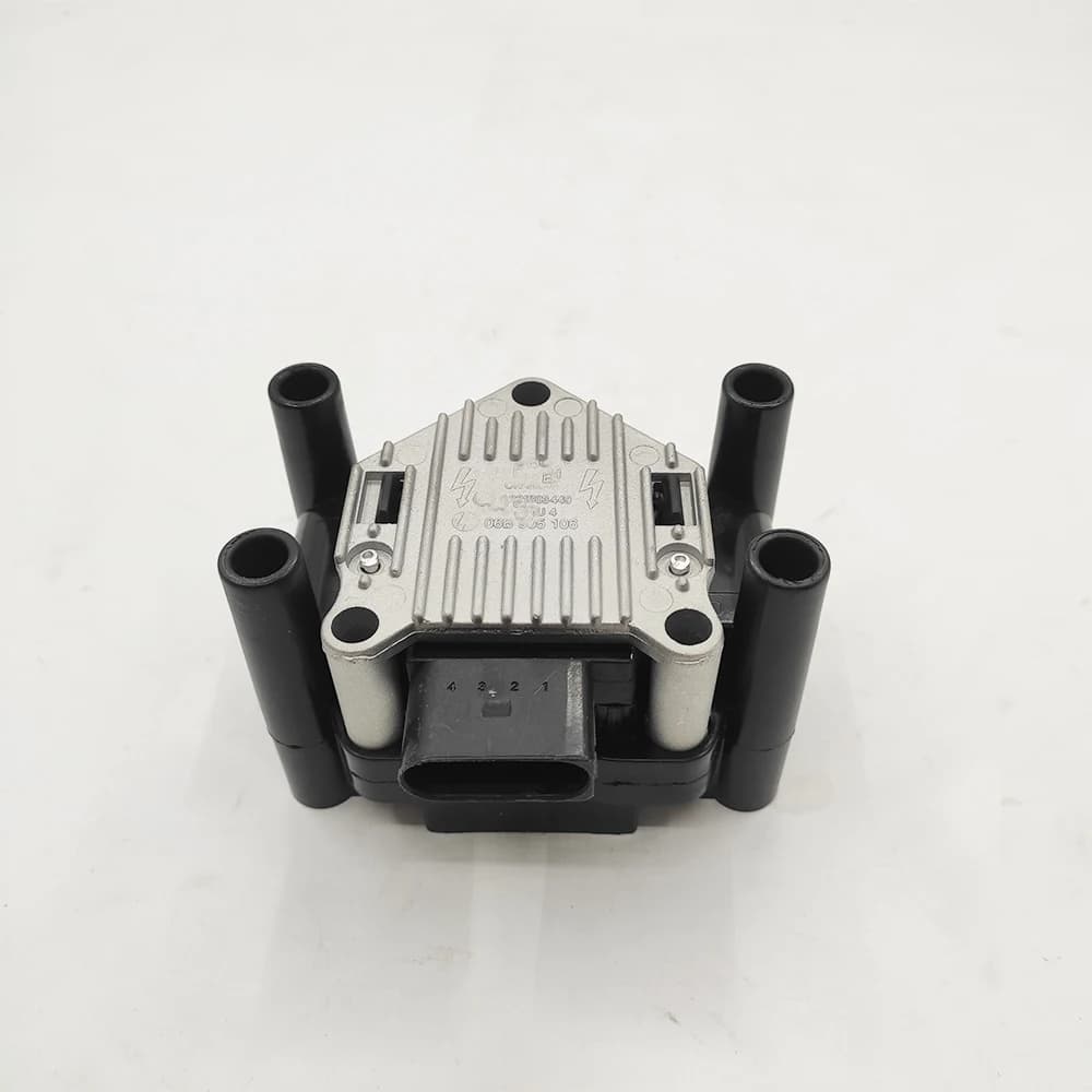 032905106B Ignition Coil Compatible with Volkswagen Golf IV 1.6L Engine - Direct Fit for Models from 1997 to 2005 - OEM 032905106B