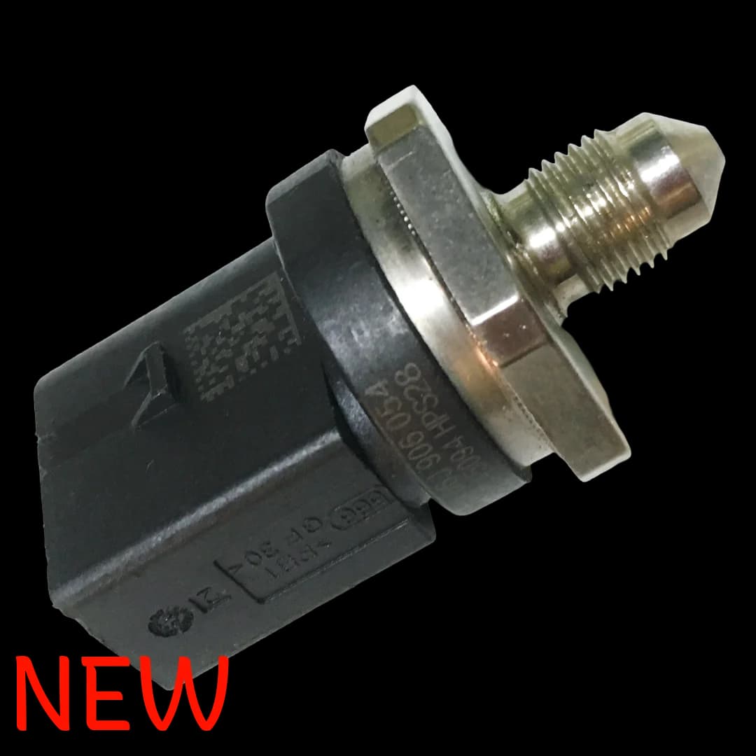 New Fuel Rail Pressure Sensor - High Quality Replacement for OE 0261545094 / 0261545059 / 06J906054 / 06H906051F / 06J906051C / 03C906051D - OEM 0261545094 / 0261545059 / 06J906054 / 06H906051F / 06J906051C / 03C906051D